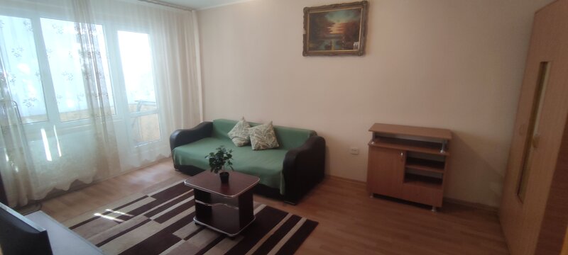 Dristor langa metrou, bloc mixt